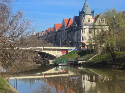 The Elegance of Iosefin: Palaces, Pioneers, and the Bega Canal